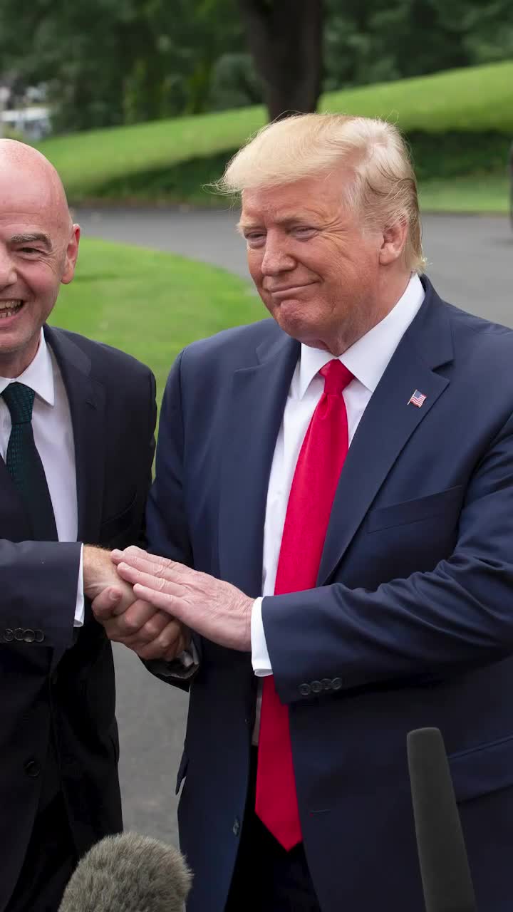 Donald Trump a recunoscut    VIDEO.  Președinte SUA i-a cerut lui Infantino   să revizuiască  „roșul” primit de Balogun: „Arbitrul e foarte suspect”