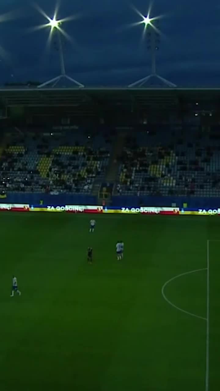 A picat nocturna!    FOTO.  Probleme la meciul Dinamo Kiev - U Cluj. Partida a fost   întreruptă în minutul 84