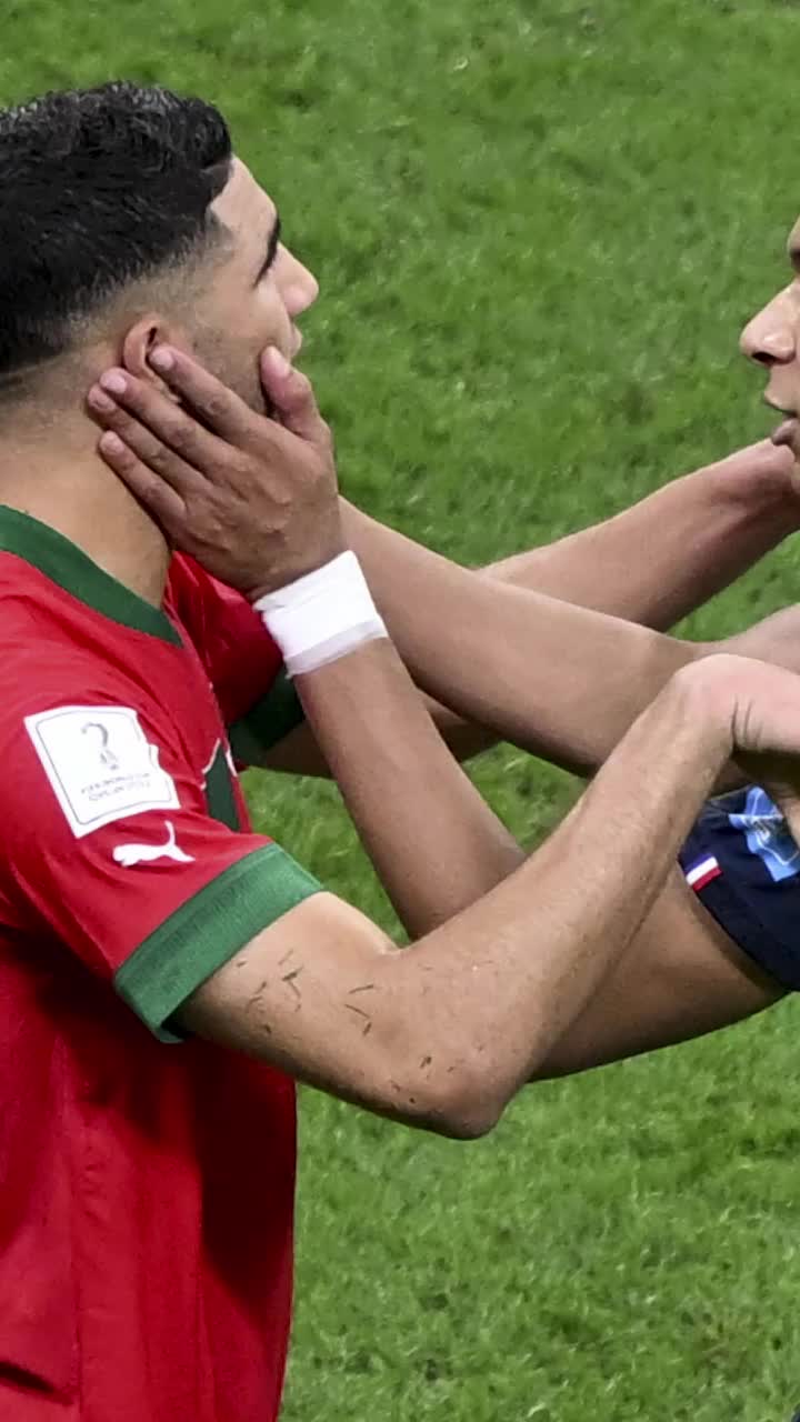 Martor la procesul de viol!  Mbappe - Hakimi, căpitanii Franței și Marocului, prietenie dincolo de teren.    Și la tribunal. Kylian era să-l încurce în anchetă!