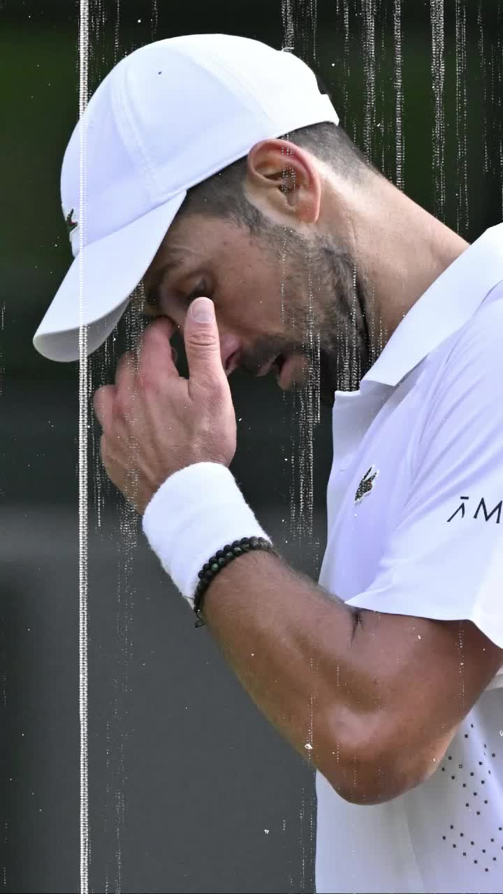 „Începe să mă deranjeze!”  Novak Djokovic, izbucnire rară în fața   jurnaliștilor sârbi:  „M-am săturat să vorbesc mereu despre asta”