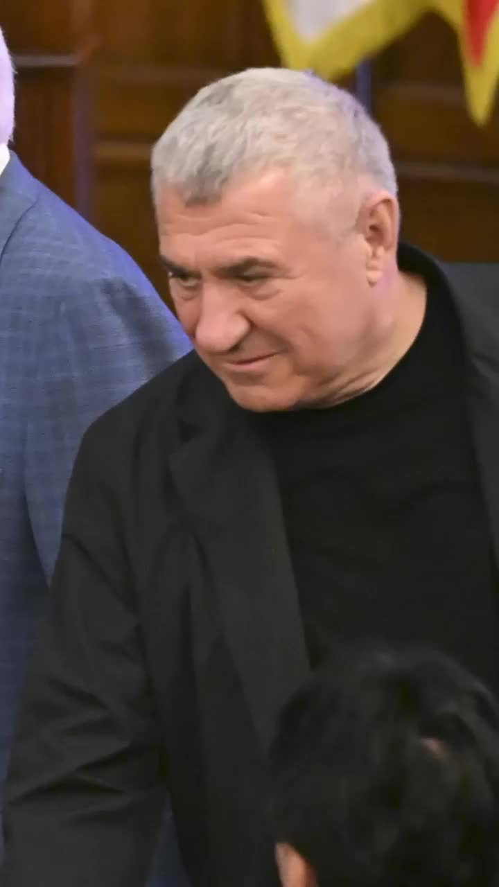 „A fost o prostie”   Jucătorul care a aprins conflictul dintre   frații Becali și Victor Pițurcă