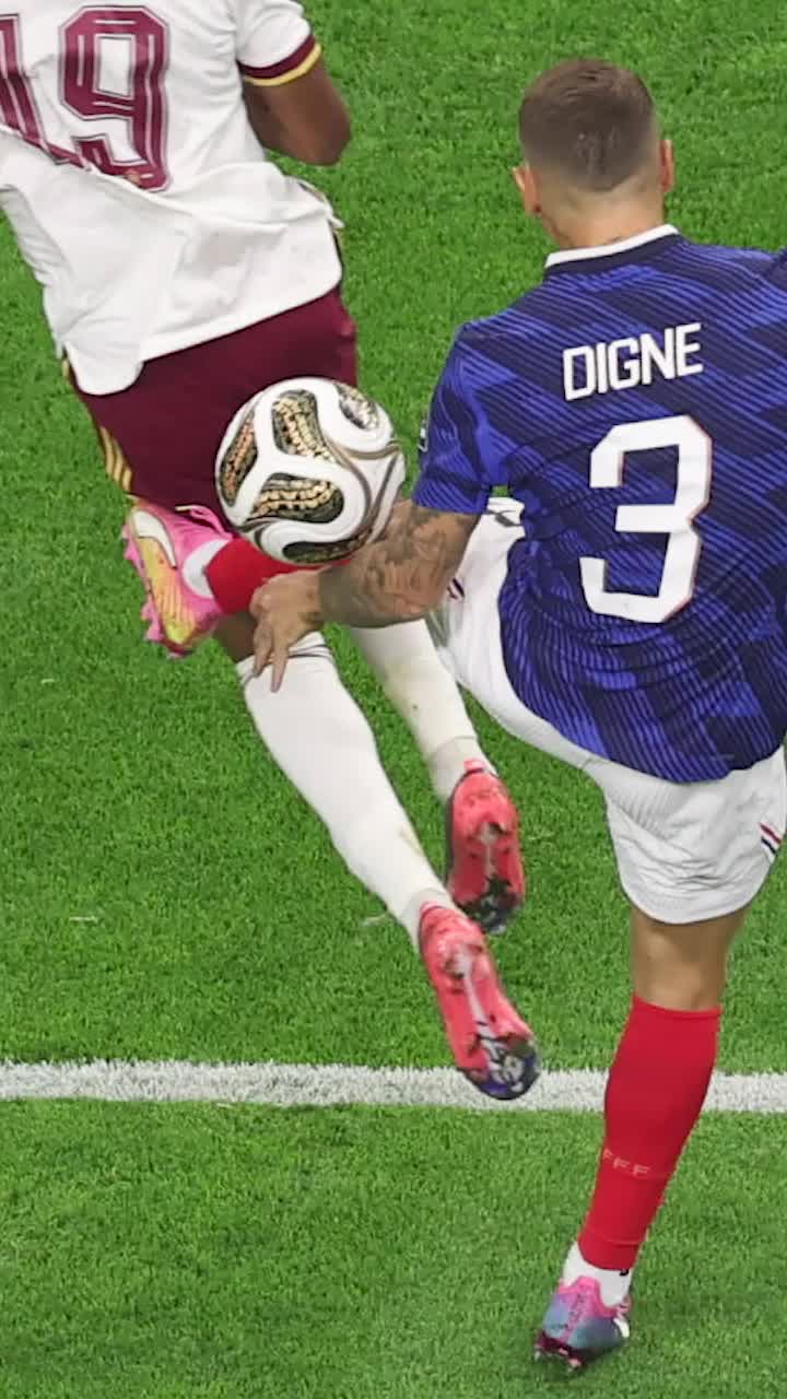 „Lovitura e foarte puternică”    FOTO.   Un fost arbitru a analizat pentru   GOLAZO.ro  penalty-ul   primit de Spania