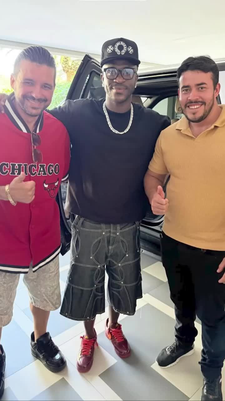 „Nu mai seamănă cu el!”    FOTO:  Vinicius și-a ajustat look-ul și a devenit viral. La ce   procedură estetică  a apelat brazilianul de la Real Madrid