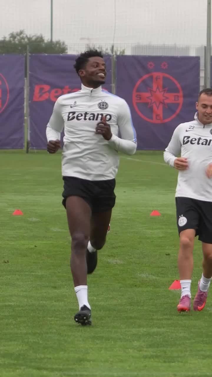 Prezență-surpriză la FCSB     VIDEO+FOTO.  Cine e jucătorul care   s-a antrenat azi   sub comanda lui Marius Baciu