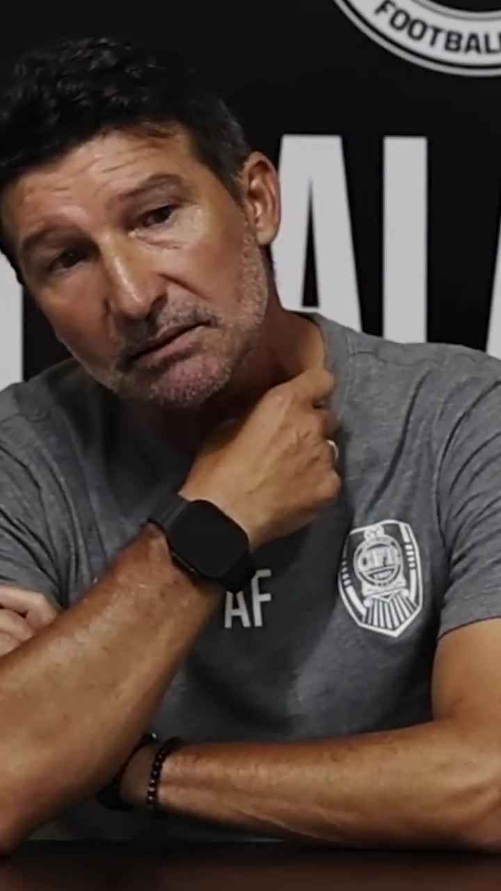 Folha, scurt și la obiect     VIDEO.  Antrenorul de la CFR Cluj,   conferință de un minut și jumătate   după remiza cu Alashkert: „Un rezultat pozitiv”