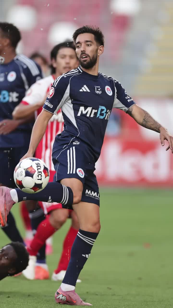 „Trebuia să lase faza să se joace”    Arbitrul meciului UTA - Oțelul 2-2, criticat  de Cristi Balaj: „În Legea 7 e prevăzut expres”