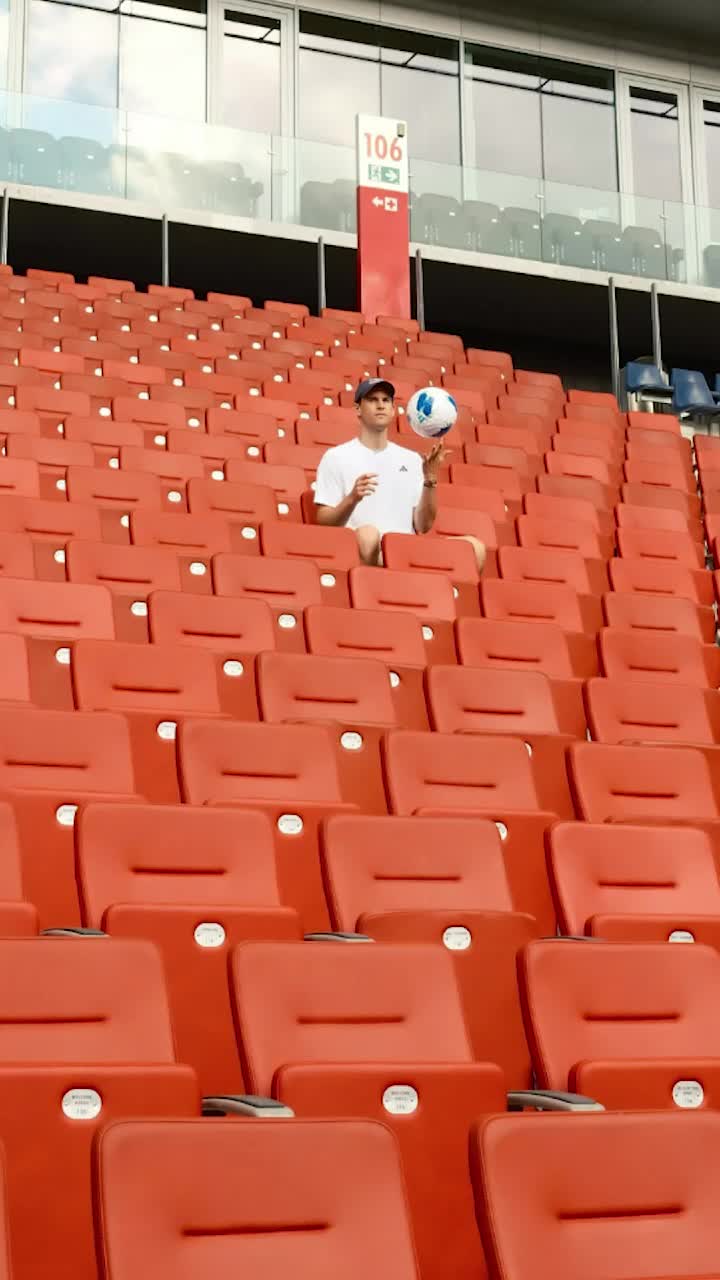 Ex-campionul de la US Open joacă fotbal   Tocmai a semnat contractul, dar numele nu-i garantează postul de titular: „Trebuie să lupte pentru   un loc în echipă”