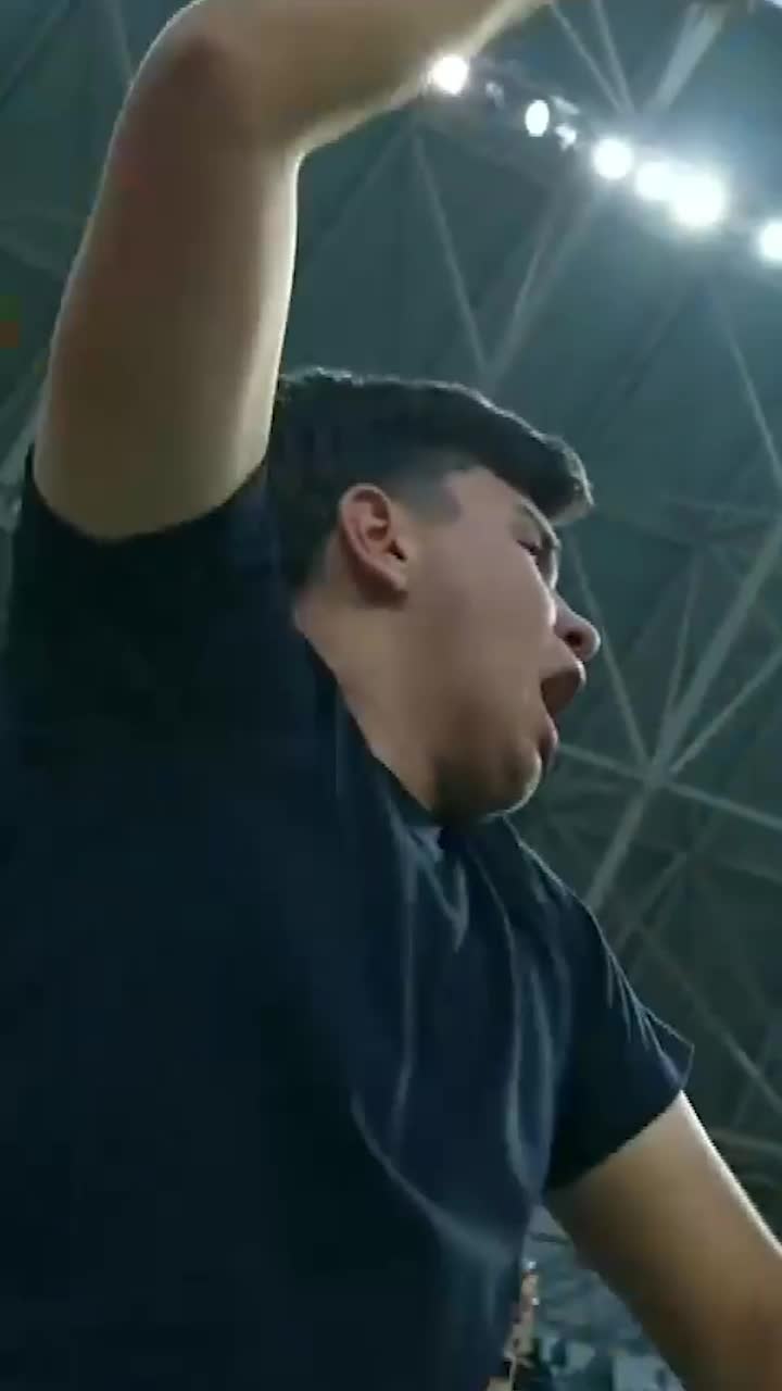 Au sfidat UEFA   Metoda folosită de Levski pentru a introduce fani pe „Ion Oblemenco”,   deși erau interziși