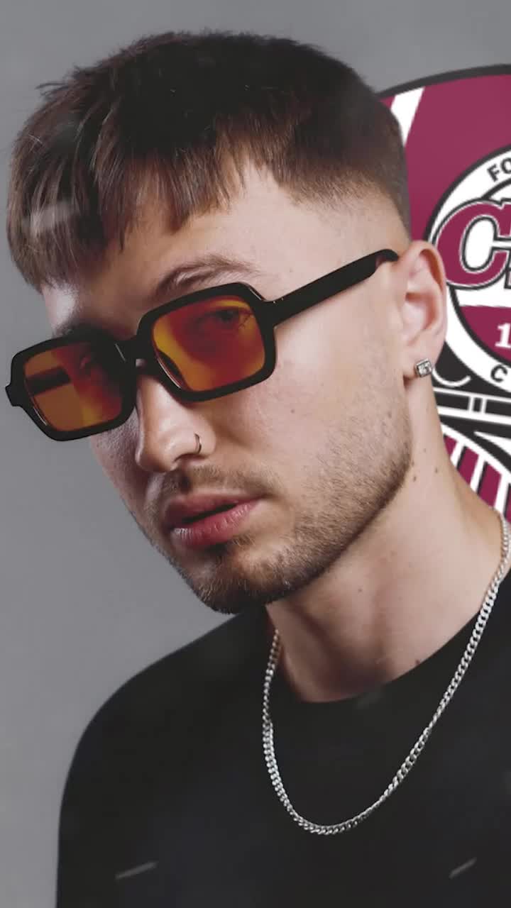 De la fotbal, pe scenă la Untold  Fostul portar de la CFR, coleg cu Horațiu Moldovan,  va cânta  la celebrul festival de la Cluj: „Asta m-a făcut să renunț”