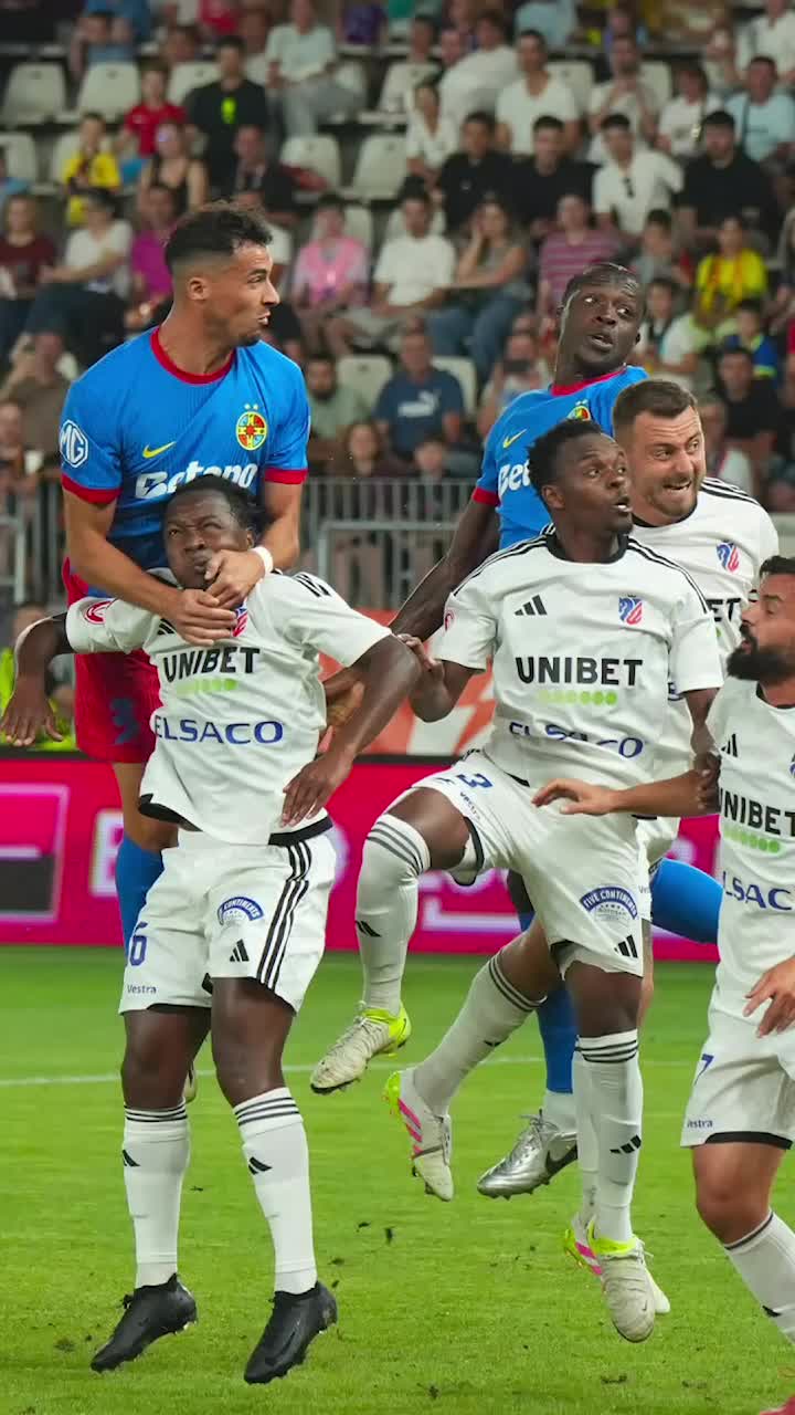 FCSB urcă pe primul loc   VIDEO+FOTO   Roș-albaștrii obțin o  victorie spectaculoasă  cu FC Botoșani. Bîrligea, descătușat!