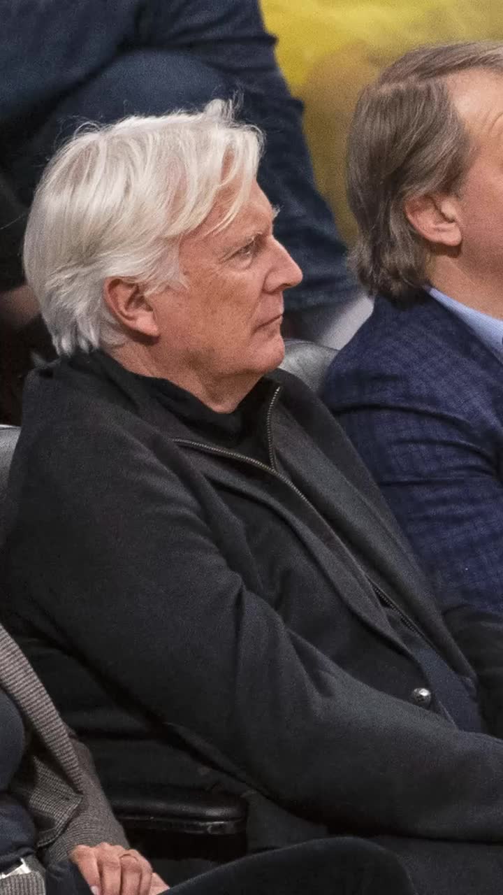 Schimbare de impact în Premier League  Vor să-și vândă pachetele de acțiuni.  Suma uriașă la care s-ar ridica tranzacția