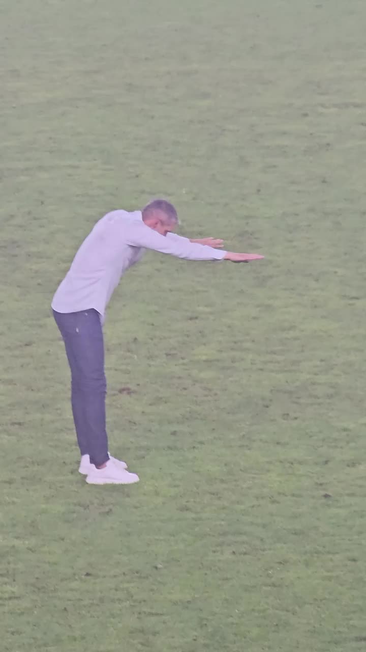 L-a făcut uitat pe Kopic   VIDEO.   Galeria lui Dinamo i-a scandat în premieră  numele lui Nuno Campos!  Gestul făcut de portughez: „E sufletul nostru”