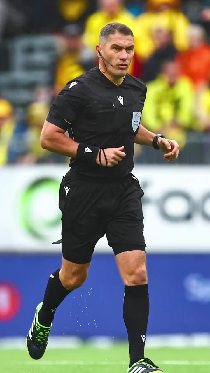 Kovacs, din nou în Liga Campionilor   Arbitrul român  a fost delegat  la un meci încins din play-off
