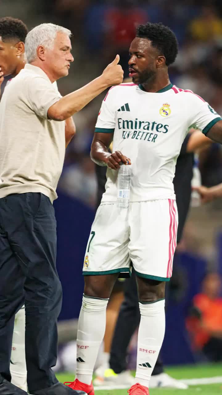 „Suntem în epoca hărțuirii”   FOTO.  Mourinho  îl apără pe Vinicius,  după incidentele din prima etapă: „E prea mult”. A primit o replică dură