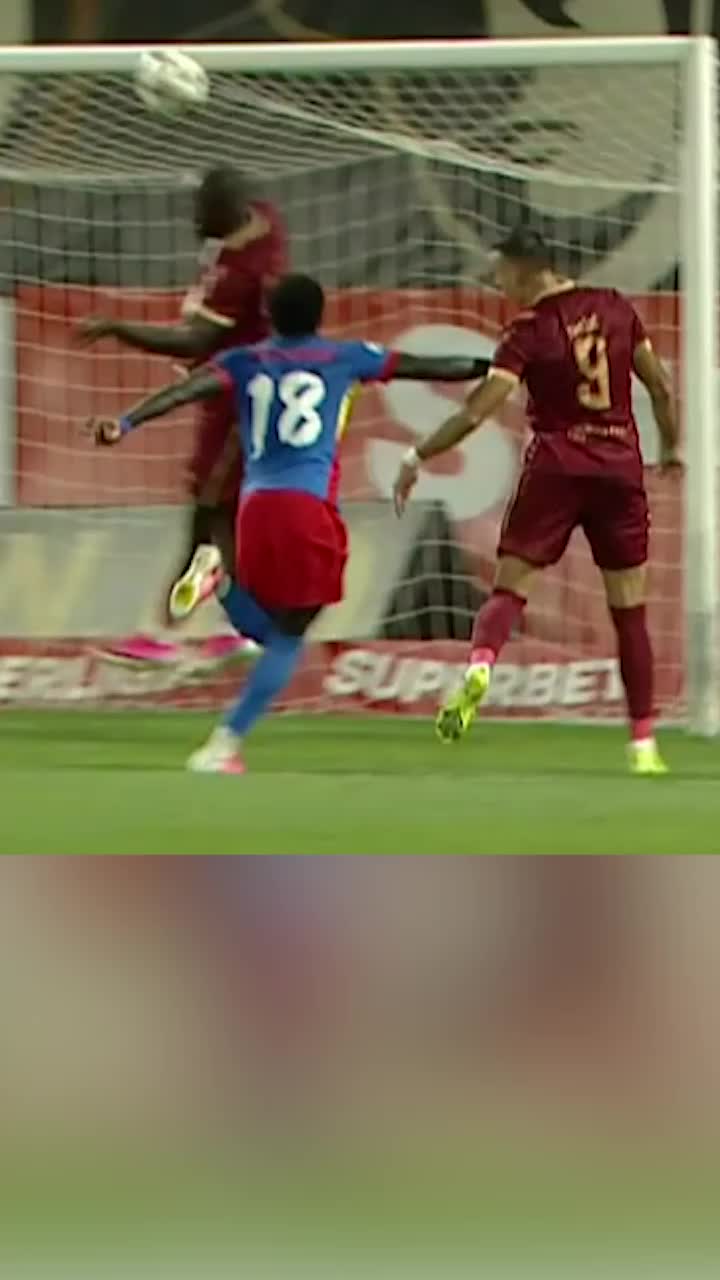Șumudică r&acirc;de de FCSB VIDEO. Surpriză imensă &icirc;n Gruia! Abia intrată &icirc;n insolvență, CFR bate singura echipă ne&icirc;nvinsă din Liga 1
