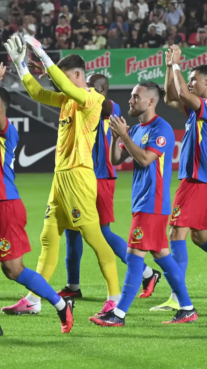 FCSB a devenit echipa străinilor  Era recunoscută pentru cei mai mulți români în primul „11”.  Azi are 73% titulari din afara țării