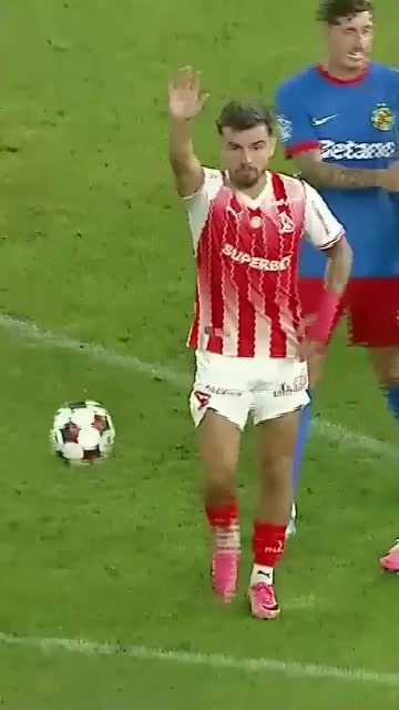 „L-ați văzut cum făcea?”  Dinamovistul  ironizat după Derby de România:  „Parcă era  Lovin cu bricheta,  așa fugea după Kovacs!”