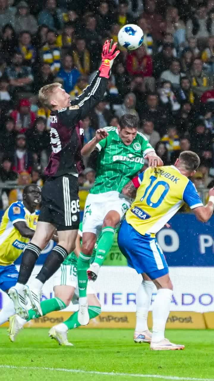 Hagi, cu ochii pe Polonia   Doi portari-stranieri în mare formă  ar putea intra în calcule pentru Liga Națiunilor