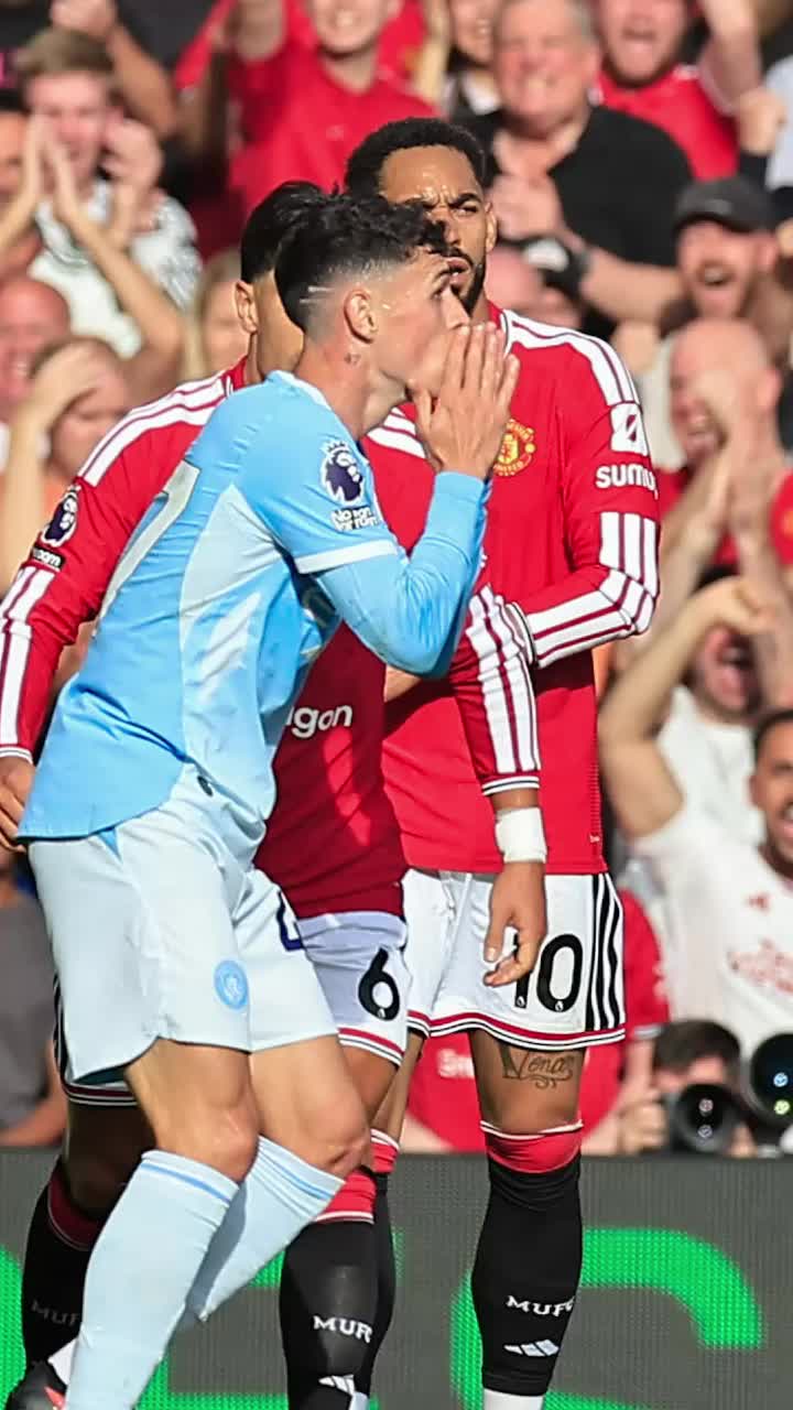 Foden, eliminat!    FOTO:    Gest violent în meciul United - City!  Primul roșu al carierei în Premier League pentru starul lui Maresca!