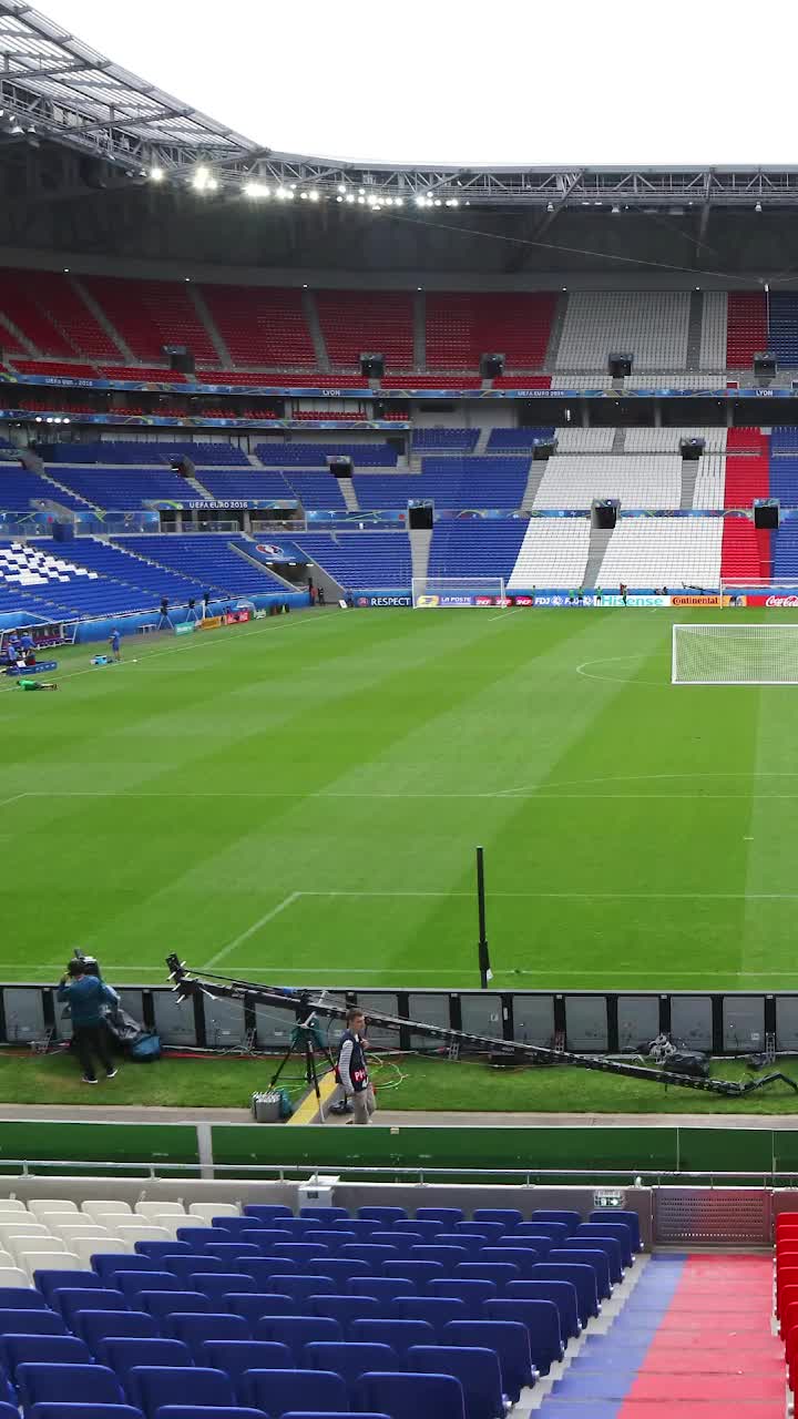 Ele au fost &icirc;nvinse de Rom&acirc;nia! Cum arată stadioanele &icirc;n fața cărora Arena Națională a c&acirc;știgat duelul pentru finala Europa League