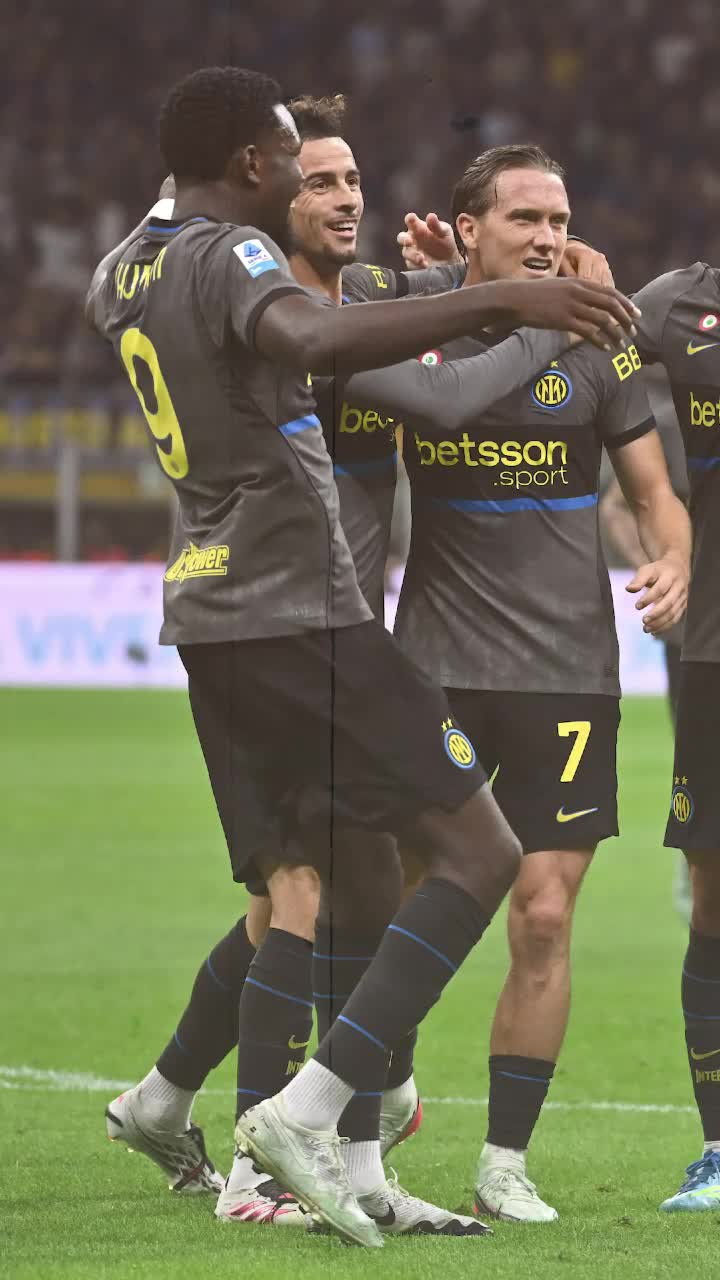 Italia e la picioarele lui Chivu  Antrenorul român, lăudat după victoria lui Inter:  „Echipă «nebună»!”