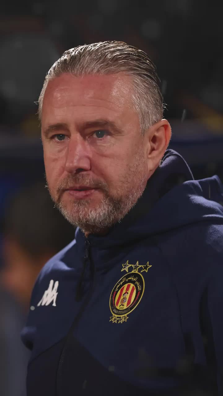 Reghecampf a început treaba la FCSB  Prima decizie importantă luată de  noul antrenor  la startul celui de-al treilea mandat
