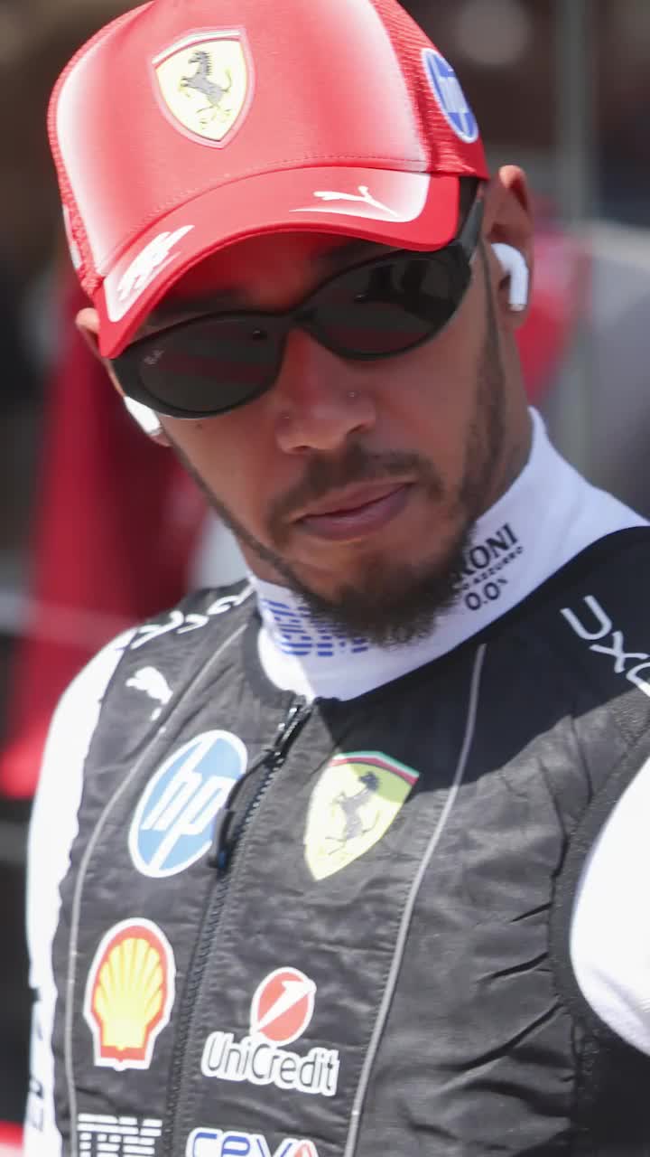 „Asta e periculos, frate!”    VIDEO.  Lewis Hamilton,  a doua mustrare  din sezon după ce a blocat un rival la Baku