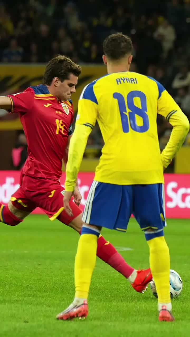 Nu se înțeleg pe teren!  Momentul care a arătat că jucătorii naționalei au o problemă.  Ce au făcut Razvan Marin și Ianis Hagi  cu Suedia