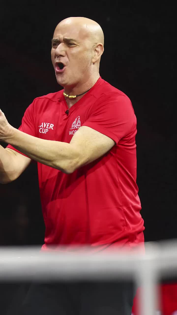 A râs de Zverev și Alcaraz   Fostul lider ATP  a glumit pe seama tenismenilor, după Laver Cup: „Mă rugam în fiecare zi...”