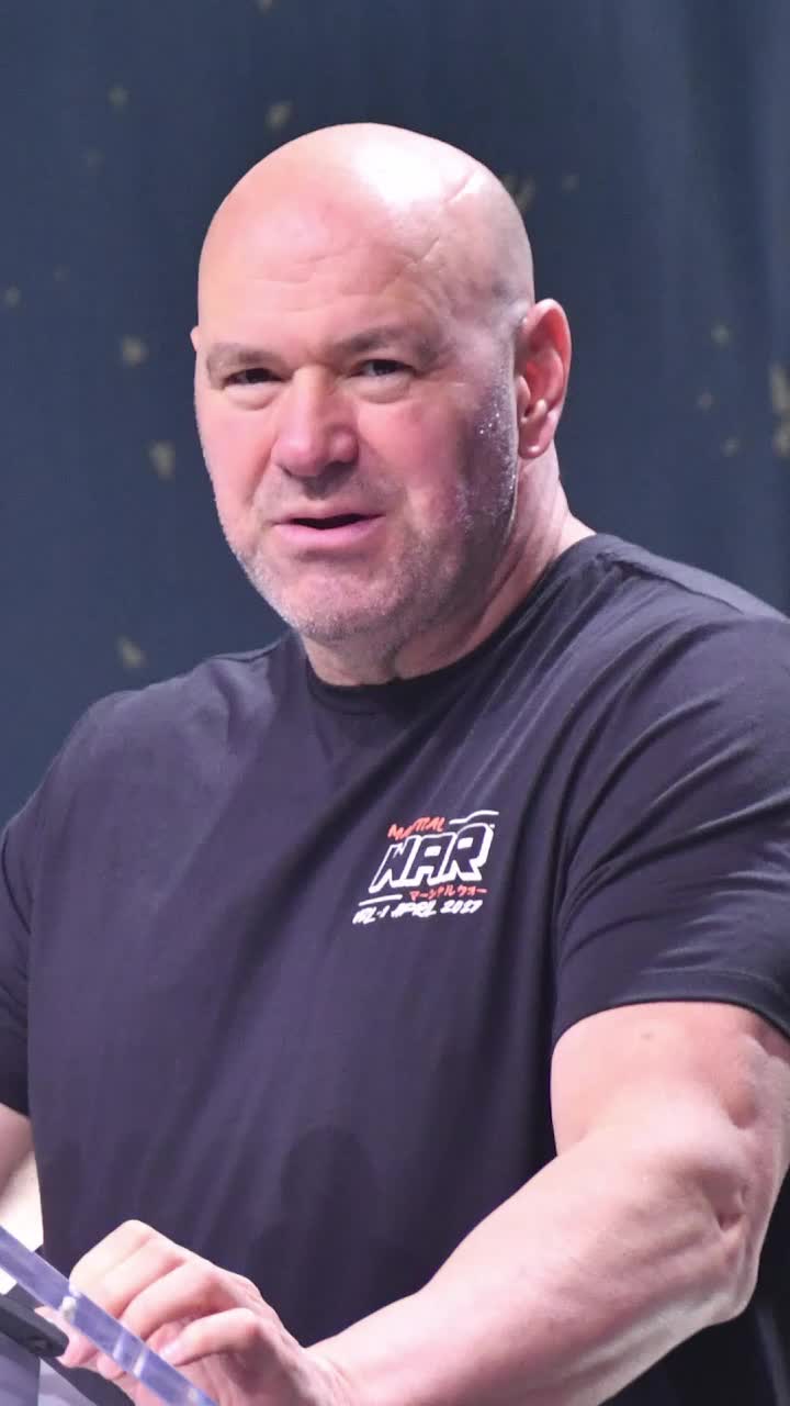 Surpriză totală în UFC   Următorul adversar al lui  Alex Pereira  va fi anunțat într-un mod inedit