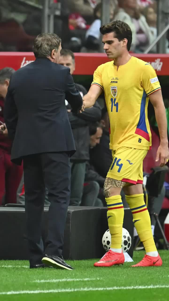 „Trebuia să iasă Ianis”  Doi ex-atacanți legendari ai lui Dinamo au analizat eșecul cu Polonia:  „Majoritatea antrenorilor  din lume joacă așa”