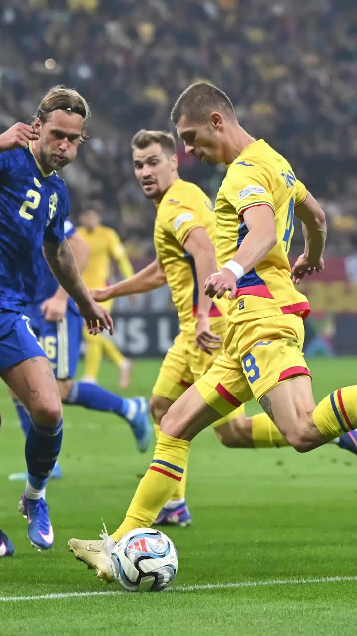 Mai aproape de ce vrea Hagi ANALIZĂ. Rom&acirc;nia a părut să-și revină cu Suedia.&nbsp;Mai puține greșeli, mai multă concentrare. Dar tot fără gol
