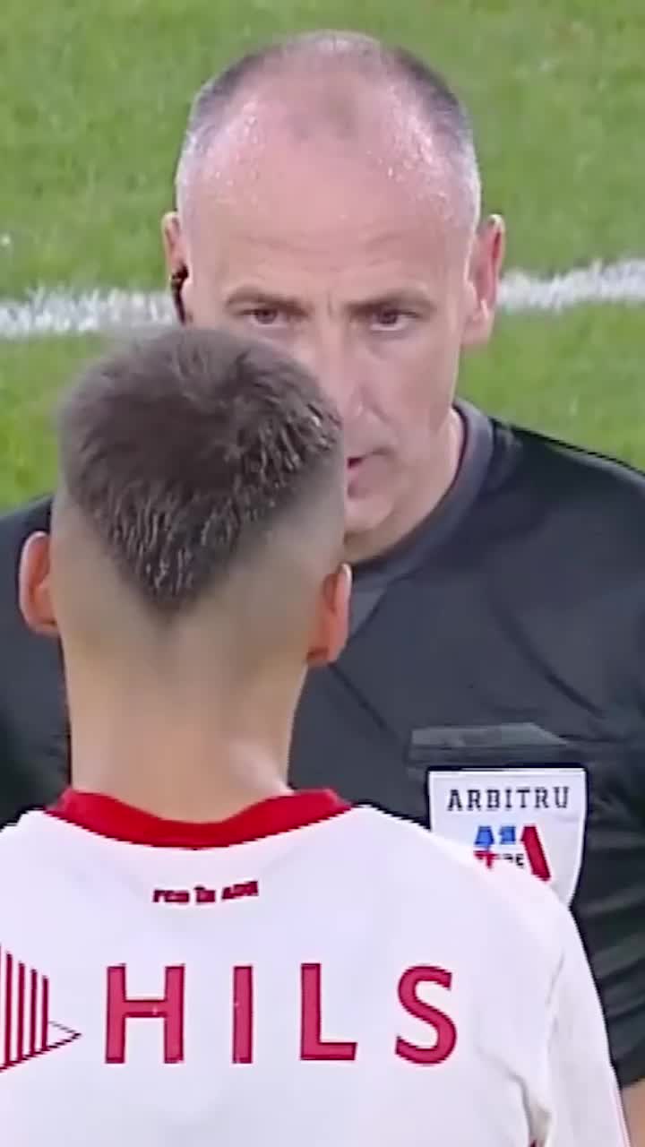 Le-a cerut să iasă de pe teren   FOTO.  Gestul lui Laszlo Dioszegi după  scandările xenofobe  de la meciul cu Dinamo