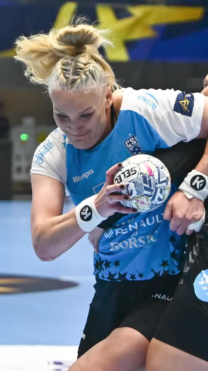 CSM simte din nou gustul victoriei   FOTO.  „Tigroaicele” pun capăt seriei de victorii a lui Esbjerg în  Liga Campionilor