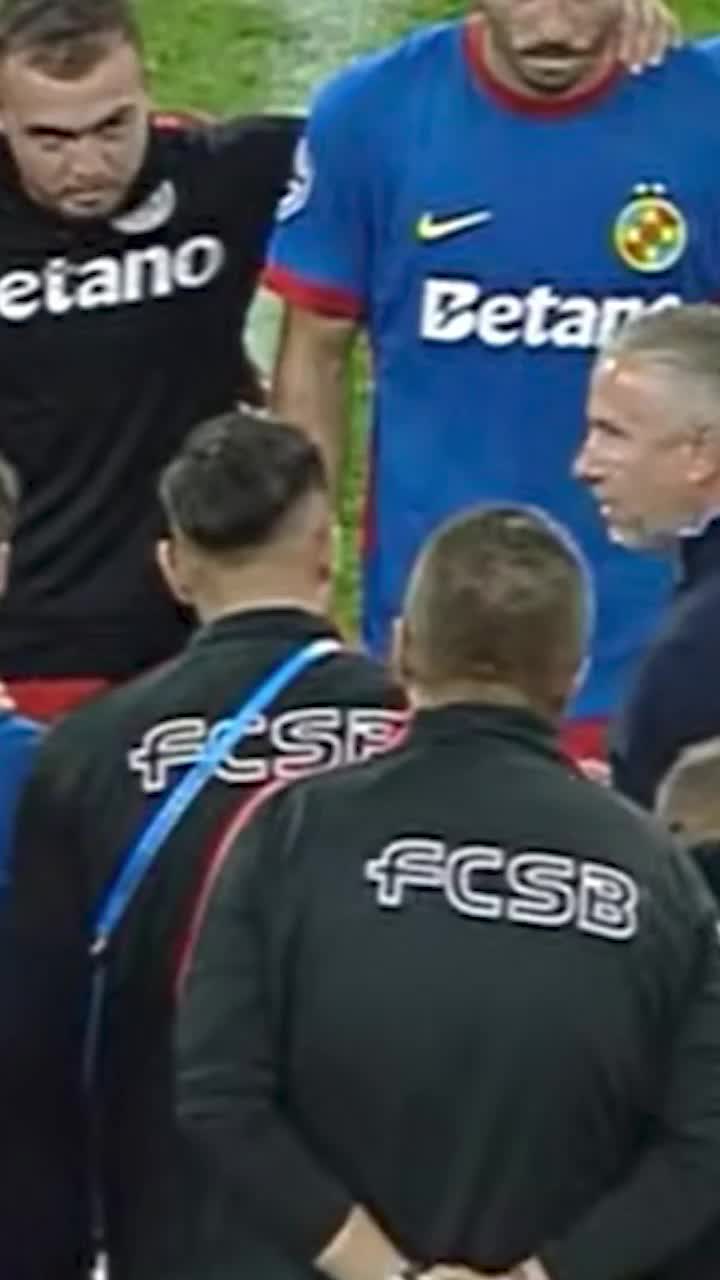 „Te faci de râs!”   FOTO.  Nu înțelege  gestul lui Reghecampf  după prima victorie la FCSB: „De ce trebuie să faci asta?”