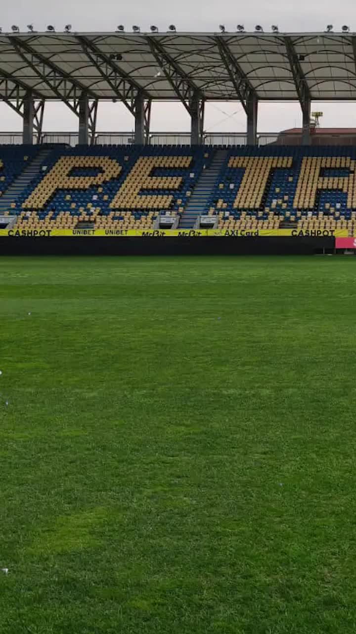 Unde va juca Petrolul   Detalii de ultimă oră  despre gazonul de pe „Ilie Oană”, după ce LPF a avertizat clubul
