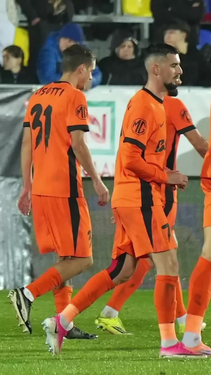 „Mă dezgustă jocul echipei mele!”   Gigi Becali,  atac dur la adresa fotbaliștilor FCSB-ului după victoria cu Voluntari