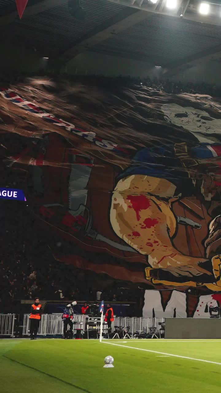 „Masacru în stil parizian”  Barcelona a făcut  plângere la UEFA  după scenografia celor de la PSG