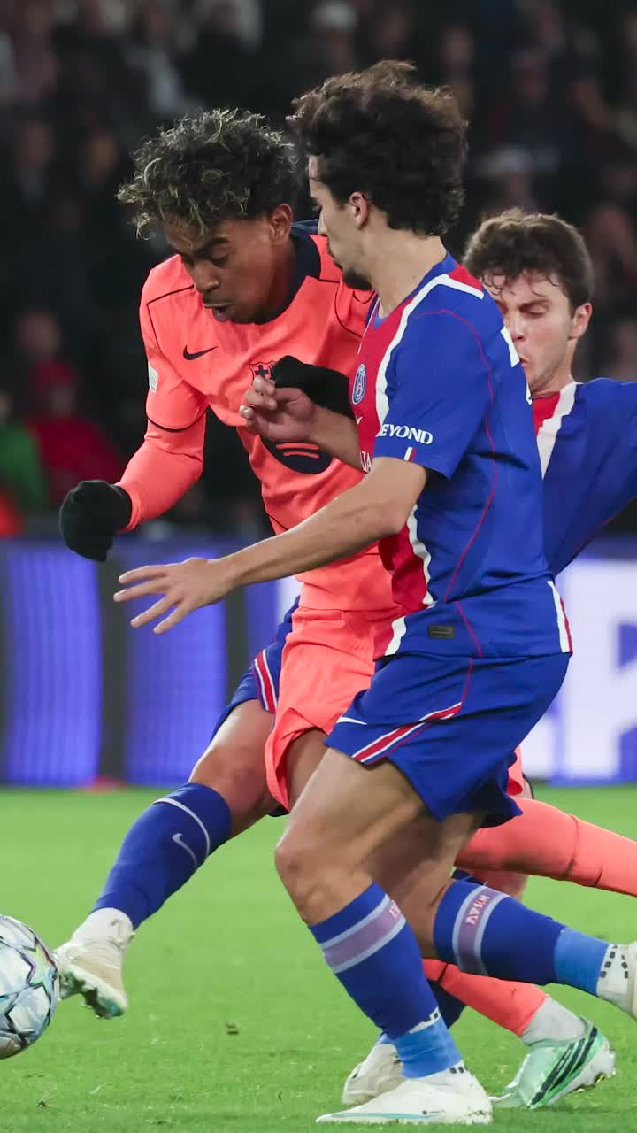„UEFA vrea doar bani! Ce lume coruptă”  Van Gaal,  atac devastator la adresa forului european.  Cauza: formatul Ligii Campionilor