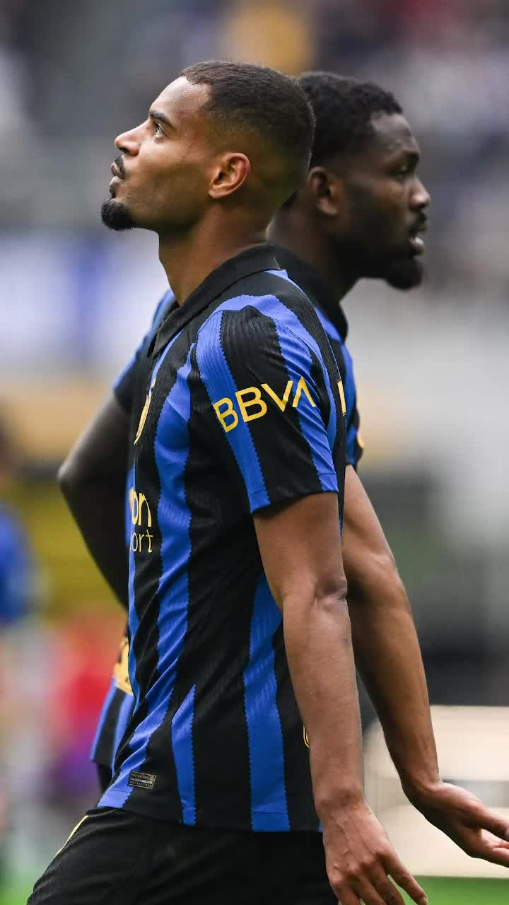 Forța lui Chivu în Serie A  „Turnul” care ține Inter lider. „Nu știu dacă e meritul meu”.  Dar are o problemă în Champions