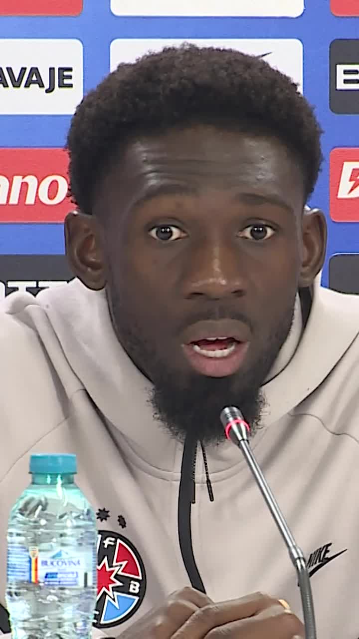„Dacă joci aici, înseamnă că ești valoros”   Batubinsika  dezvăluie ce s-a schimbat la FCSB după revenirea lui Reghe
